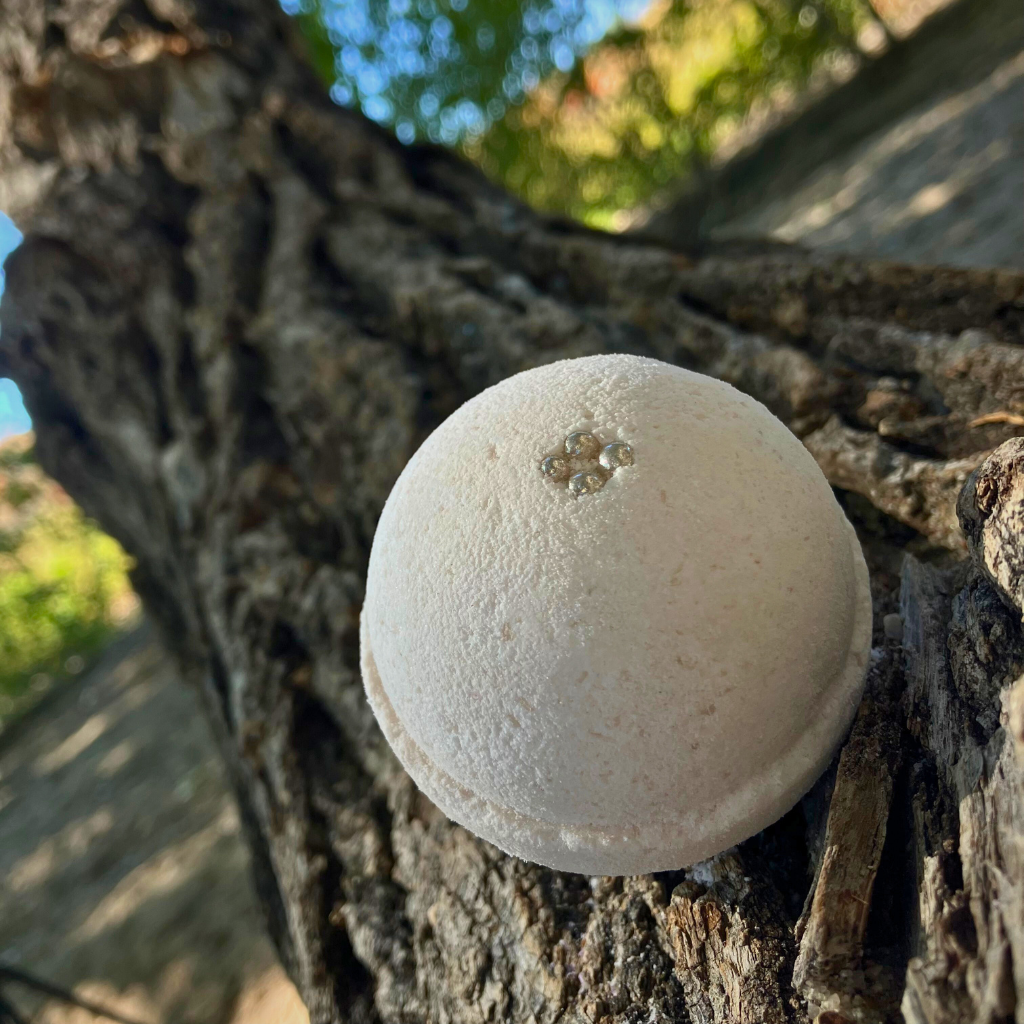 Cozy Cabin Vanilla Caramel | Handmade Artisan Bath Bomb | 5oz