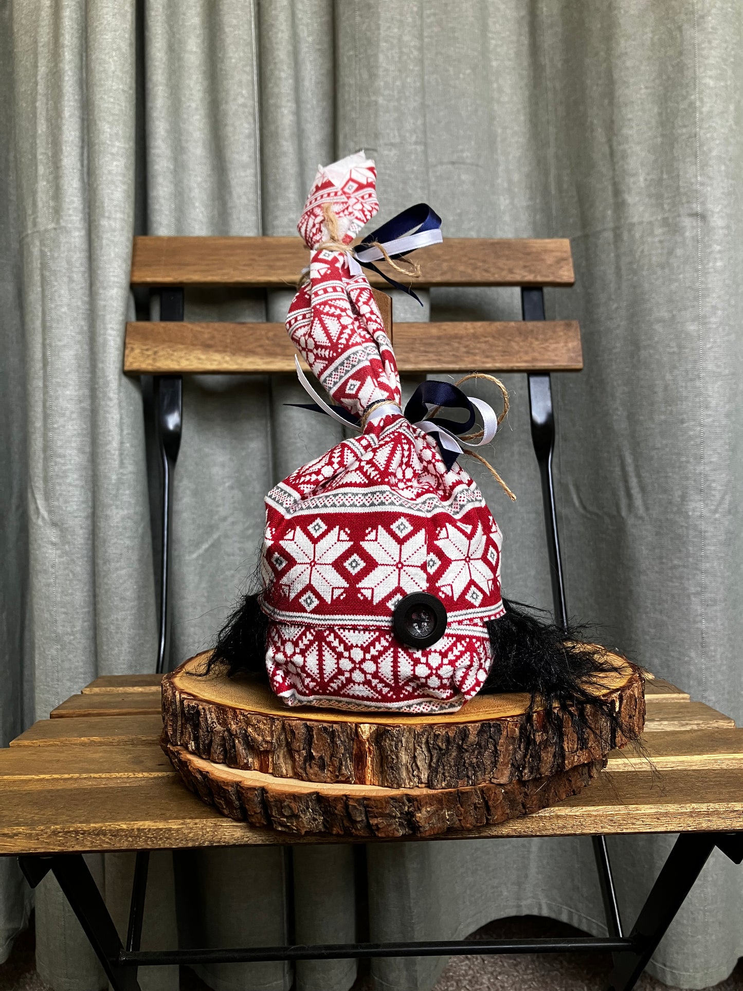 Après Red & White Gnome | The Original AromaGnome | Handcrafted Home Decor Diffusers