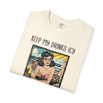 Keep My Drinks Icy And My Books Spicy T-shirt | Retro Pinup Beach Graphic