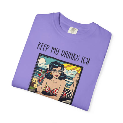 Keep My Drinks Icy And My Books Spicy T-shirt | Retro Pinup Beach Graphic