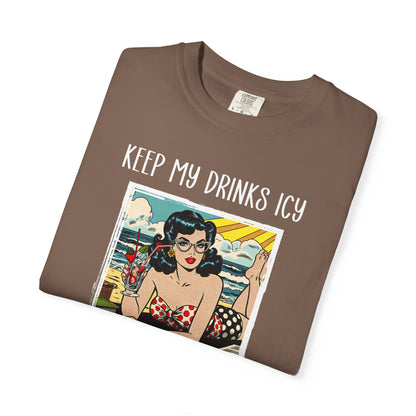 Keep My Drinks Icy And My Books Spicy T-shirt | Retro Pinup Beach Graphic